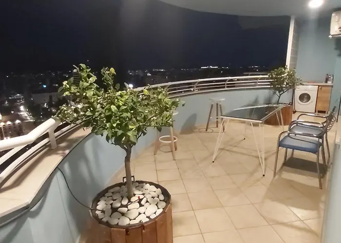 Centerbestview Of *