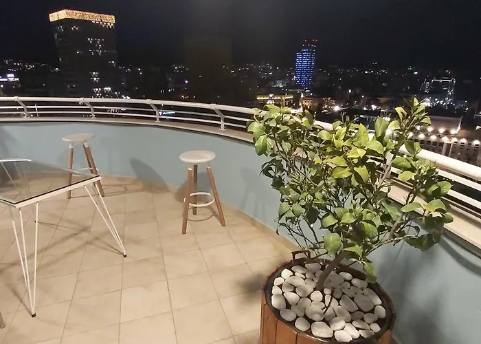 公寓 Centerbestview Of 地拉那